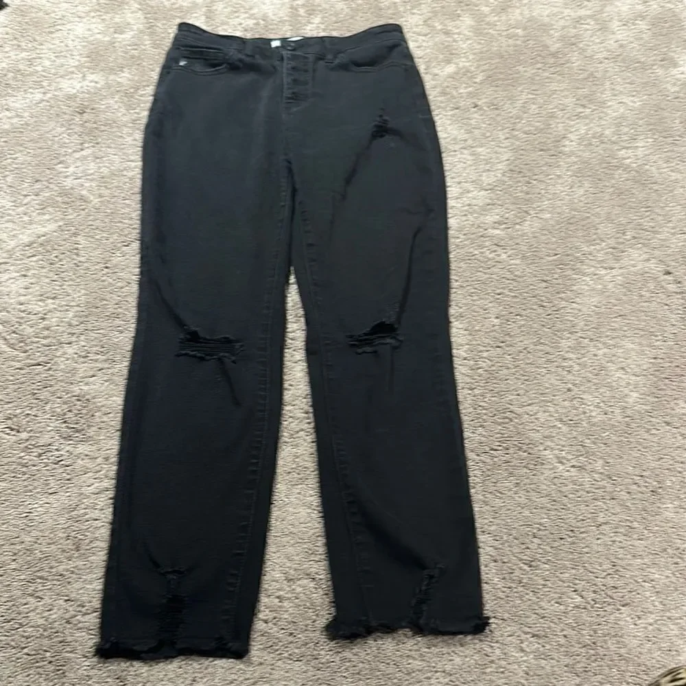 Kancan distressed black skinnies size 7/27